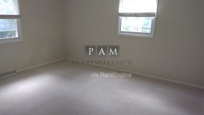 Building Photo - 13350 W Bluemound Rd