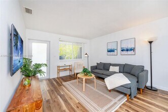 Building Photo - 3100 Naomi St