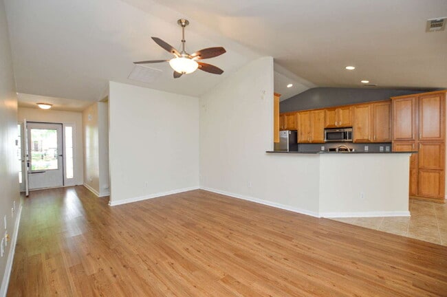 Building Photo - Legacy Park 3BR Home on 1 Acre with Loft, 3 Baths, and Summer-Ready Amenities  3 Bedrooms | 3 Bat...