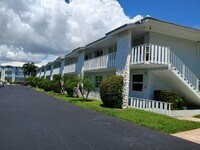 Building Photo - 5520 N Ocean Blvd