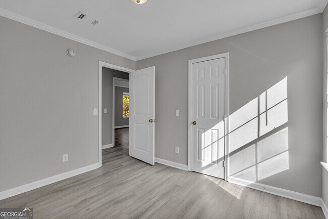 Building Photo - 1040 Thomasville Estates Dr SE