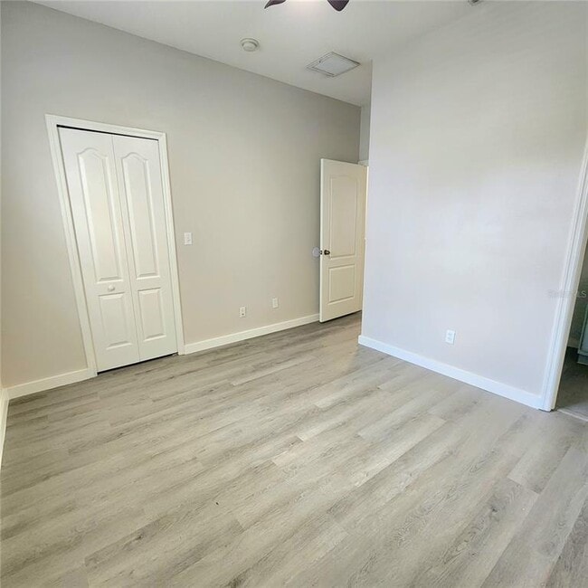 Building Photo - 10672 Savannah Wood Ct