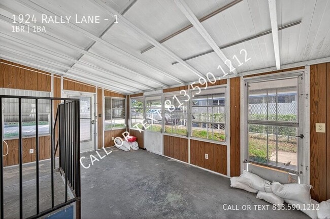 Building Photo - 1924 Rally Ln