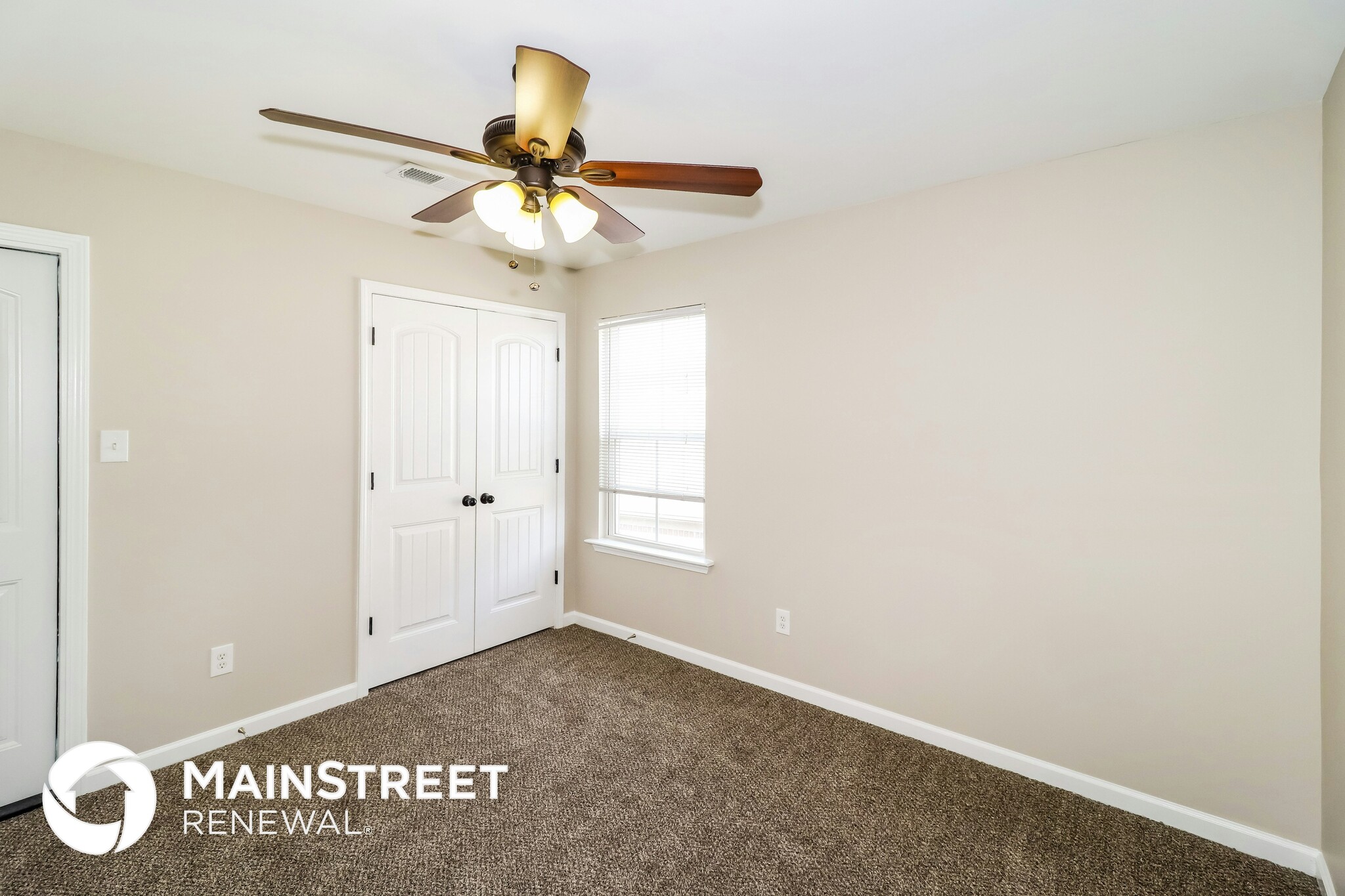 Building Photo - 10186 Sterling Ridge Dr