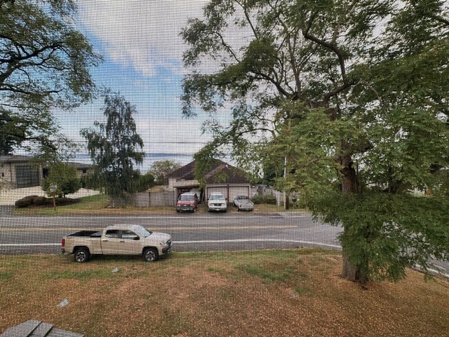 Building Photo - Bayview 3 Bedroom with Water View