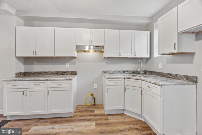 Building Photo - 3083 Witte St