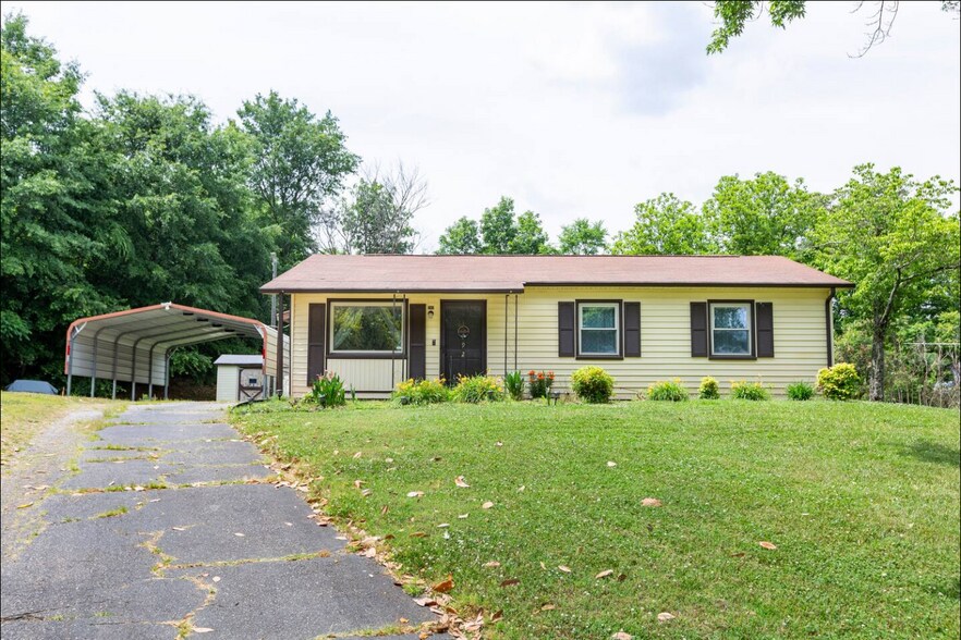 Primary Photo - 392 Winchester Rd