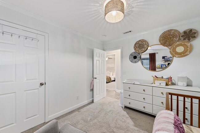 Building Photo - 112 Magnolia Cir