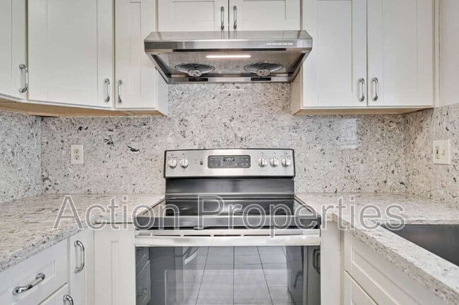 Building Photo - 4010 Shanj Ct