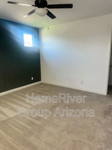Building Photo - 17350 W Valentine St