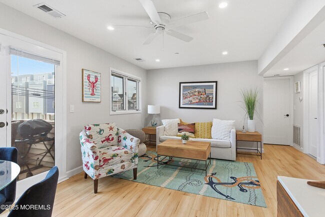 Building Photo - 132 Sampson Ave