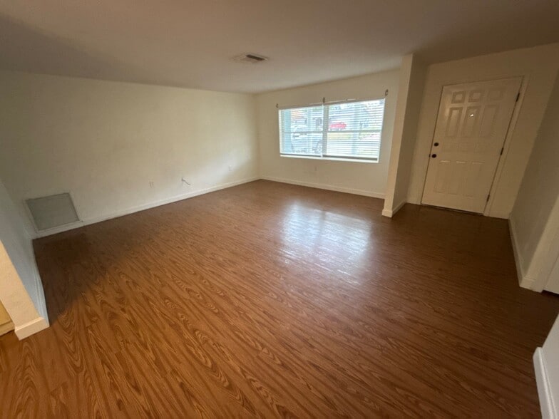 Building Photo - 306 S Monroe St