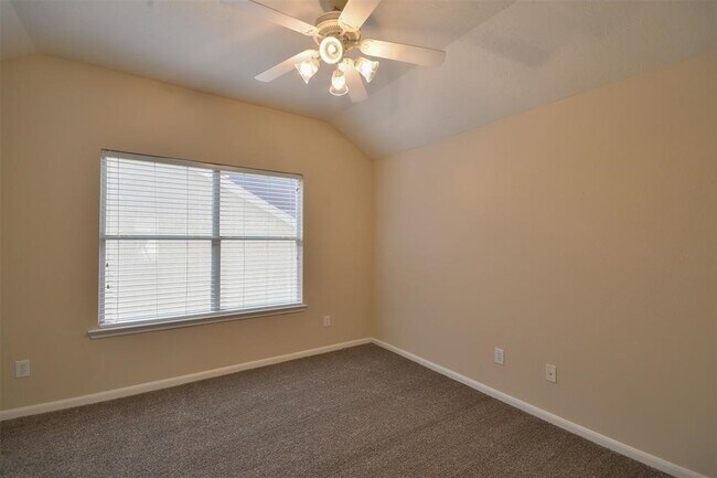Building Photo - 17210 Mitchell Pass Ln