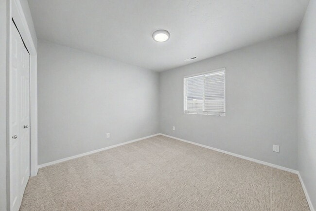 Building Photo - Charming Single-Level South Meridian