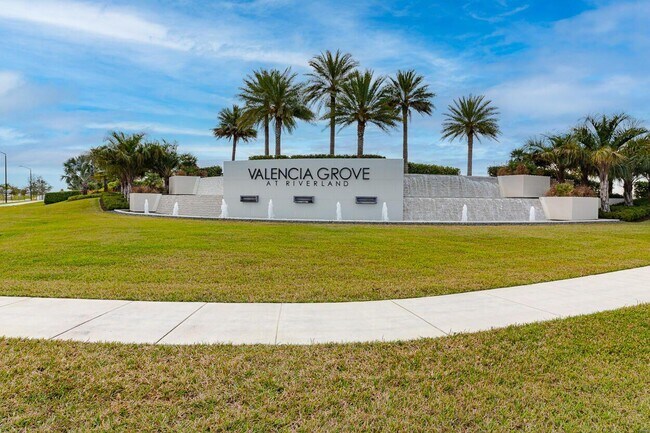 Building Photo - 13509 SW Oceanus Blvd