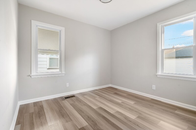 Building Photo - 5414 Orchard Ave