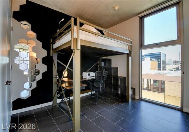 Building Photo - Gorgeous Views! Fully Furnished Modern loft-style