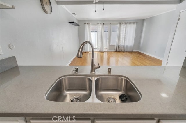 Building Photo - 1122 S Clifpark Cir