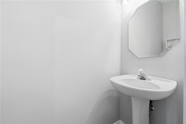 Building Photo - 3294 Mill Springs Cir NE