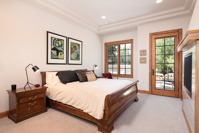 Building Photo - Stunning Furnished Estate in Pronghorn