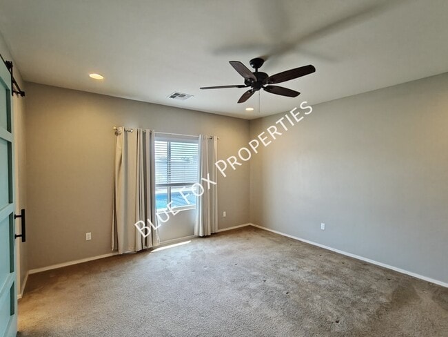 Building Photo - 34185 S Presidio Pl