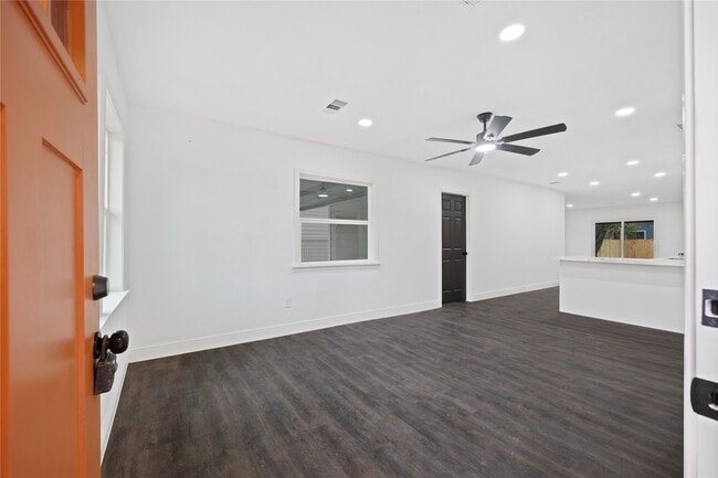 Building Photo - 125 Bolden St