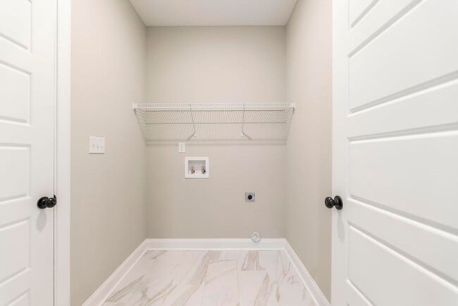 Building Photo - 402 Otters Rdg Dr