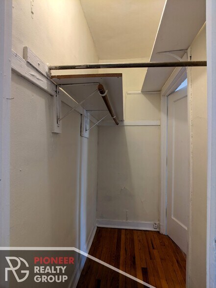 Building Photo - 1160 N Dearborn St