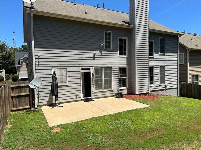 Building Photo - 669 Maple Grove Way
