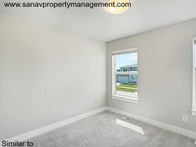 Building Photo - Modern 4-Bed Home for Rent in Desirable NE...