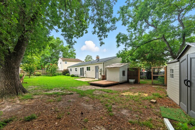 Building Photo - 3800 Liberty Ridge Rd