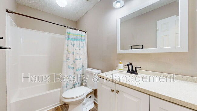 Building Photo - 3248 N Senseney Cir