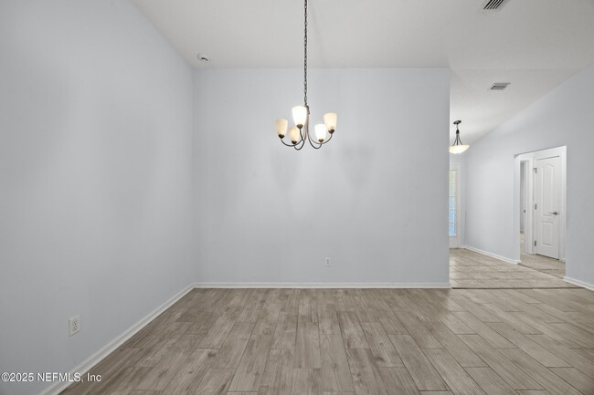 Building Photo - 2772 Bluff Estate Way