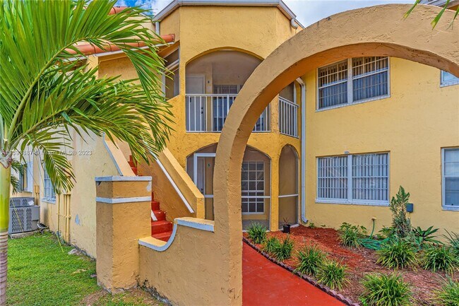 Building Photo - 15665 SW 74th Cir Dr
