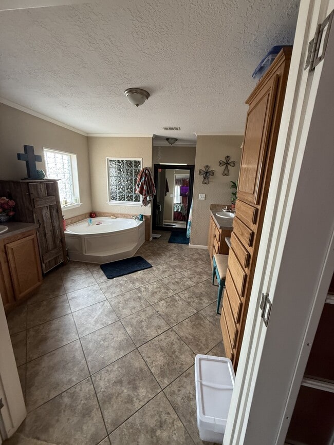 Building Photo - 2133 Co Rd 430