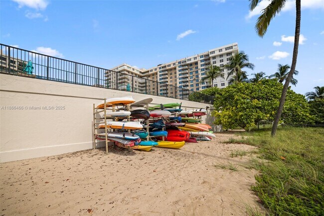 Building Photo - 5000 N Ocean Blvd
