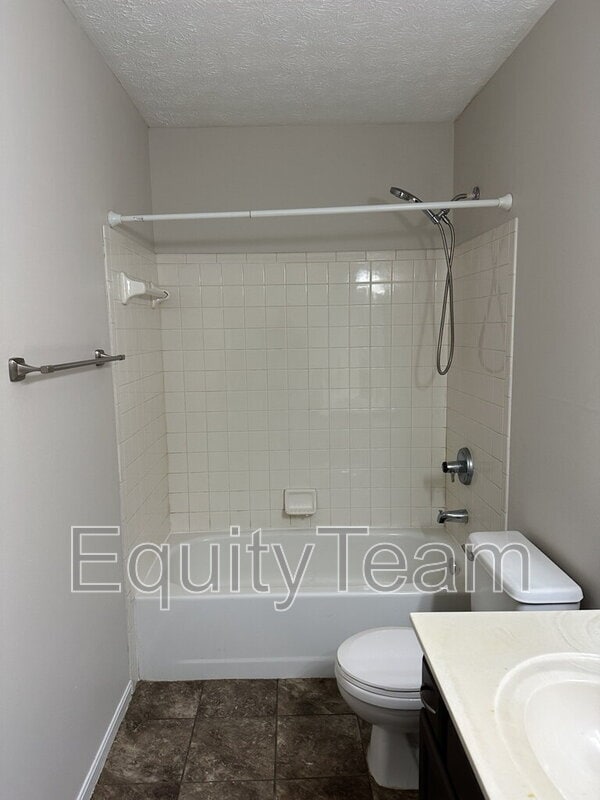 Building Photo - 1015 Venetian Terrace