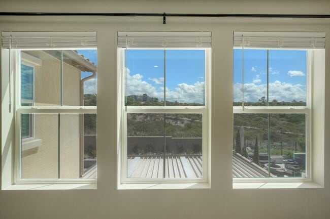 Building Photo - 6675 Agave Cir