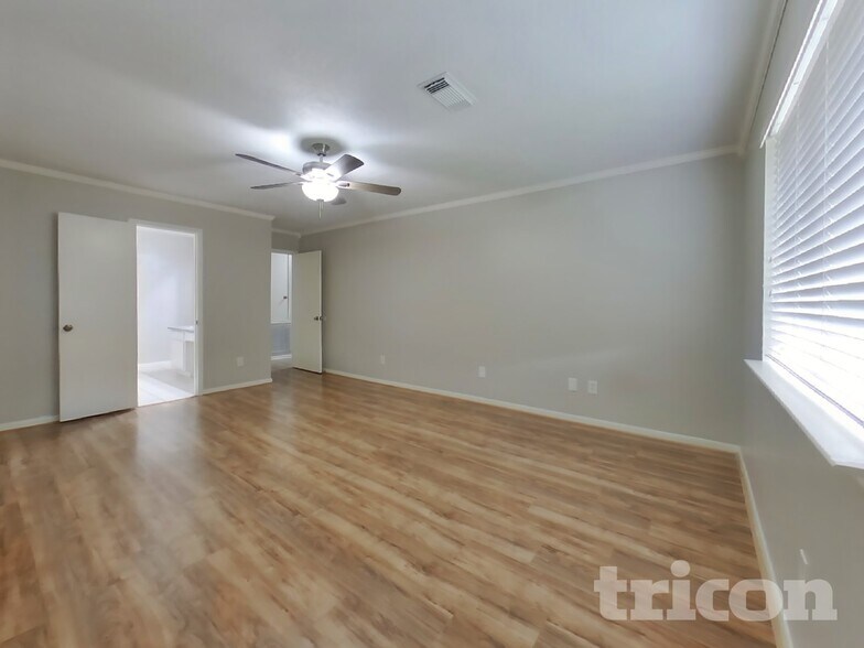 Building Photo - 18018 Heron Forest Ln