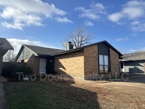 Building Photo - 2830 SE 55th St