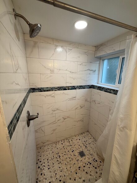 Building Photo - 5454 45th Ave SW