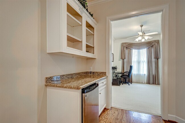 Building Photo - 6331 W Mystic Meadow