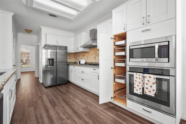 Building Photo - 23302 Knight Hollow Ct