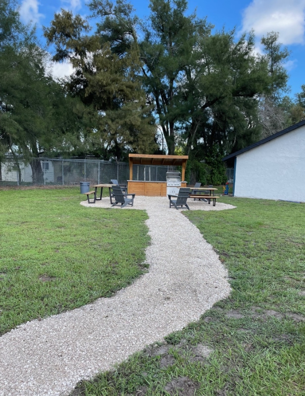 Building Photo - 14323 Lucerne Dr