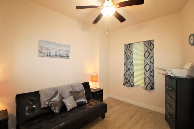 Building Photo - 501 Haben Blvd
