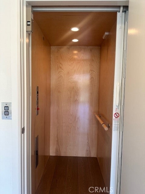 Building Photo - 1000 Estrella Del Mar