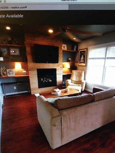 Primary Photo - 3010 Taylorsville RD