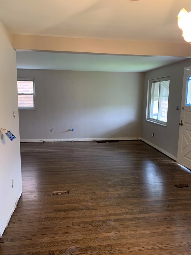 Building Photo - 7467 Church St