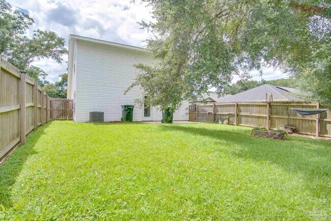 Building Photo - 8824 Smiley Ct