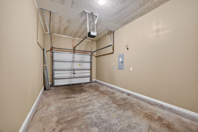 Building Photo - 13792 Herons Landing Way